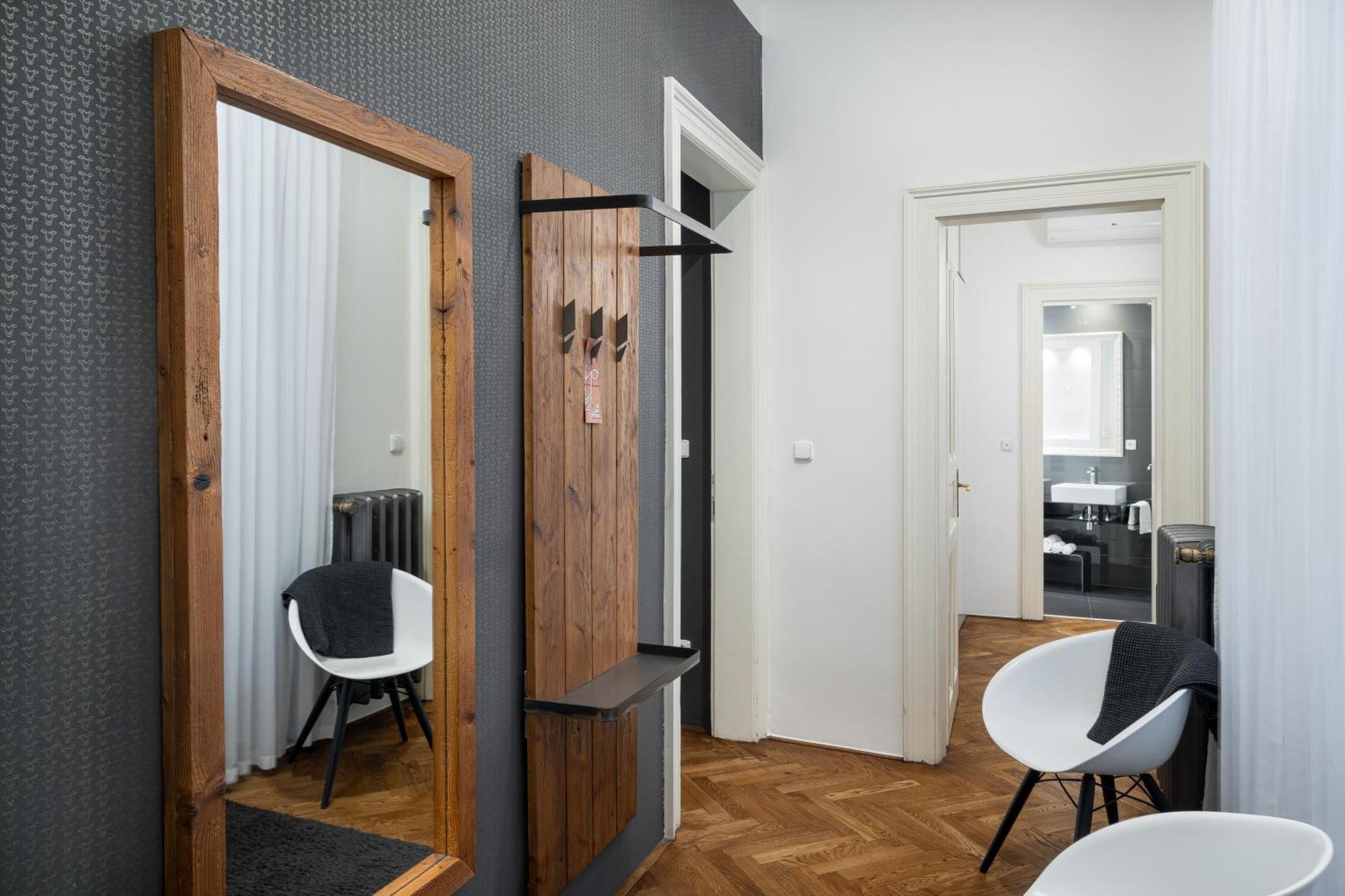 Mooo Downtown Aparthotel Praga Exterior foto