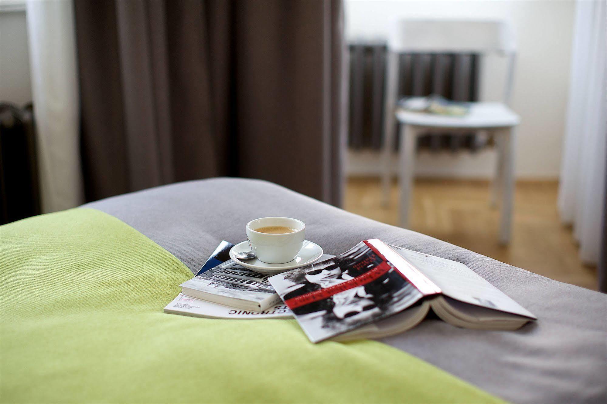 Mooo Downtown Aparthotel Praga Exterior foto