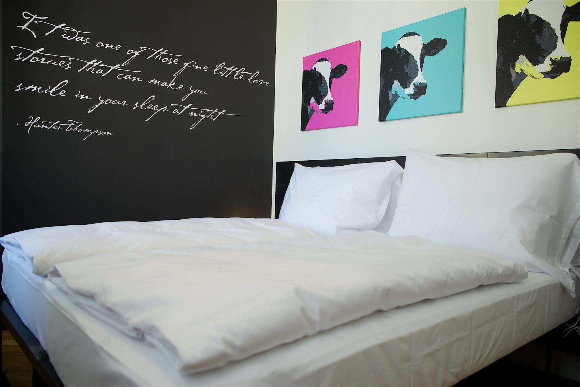 Mooo Downtown Aparthotel Praga Exterior foto