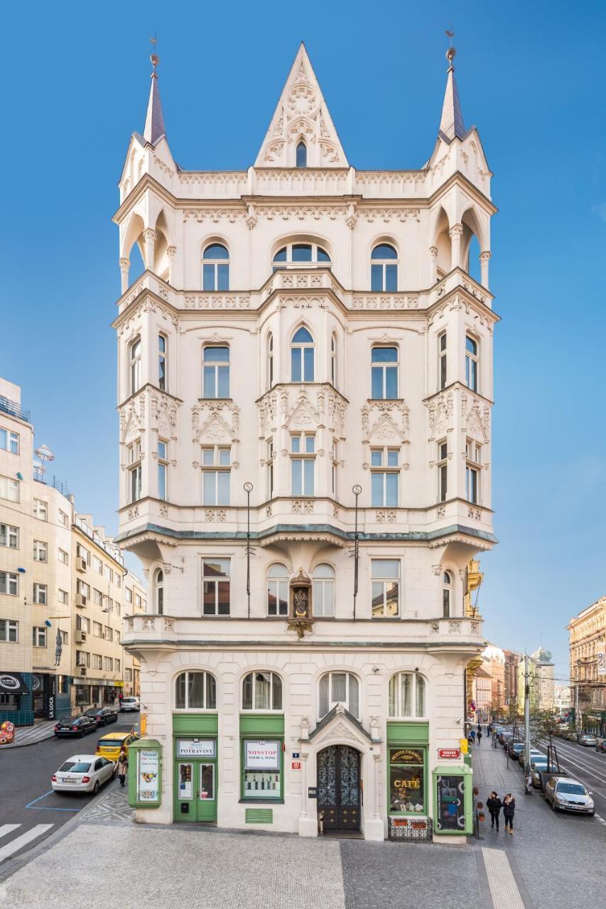 Mooo Downtown Aparthotel Praga Exterior foto