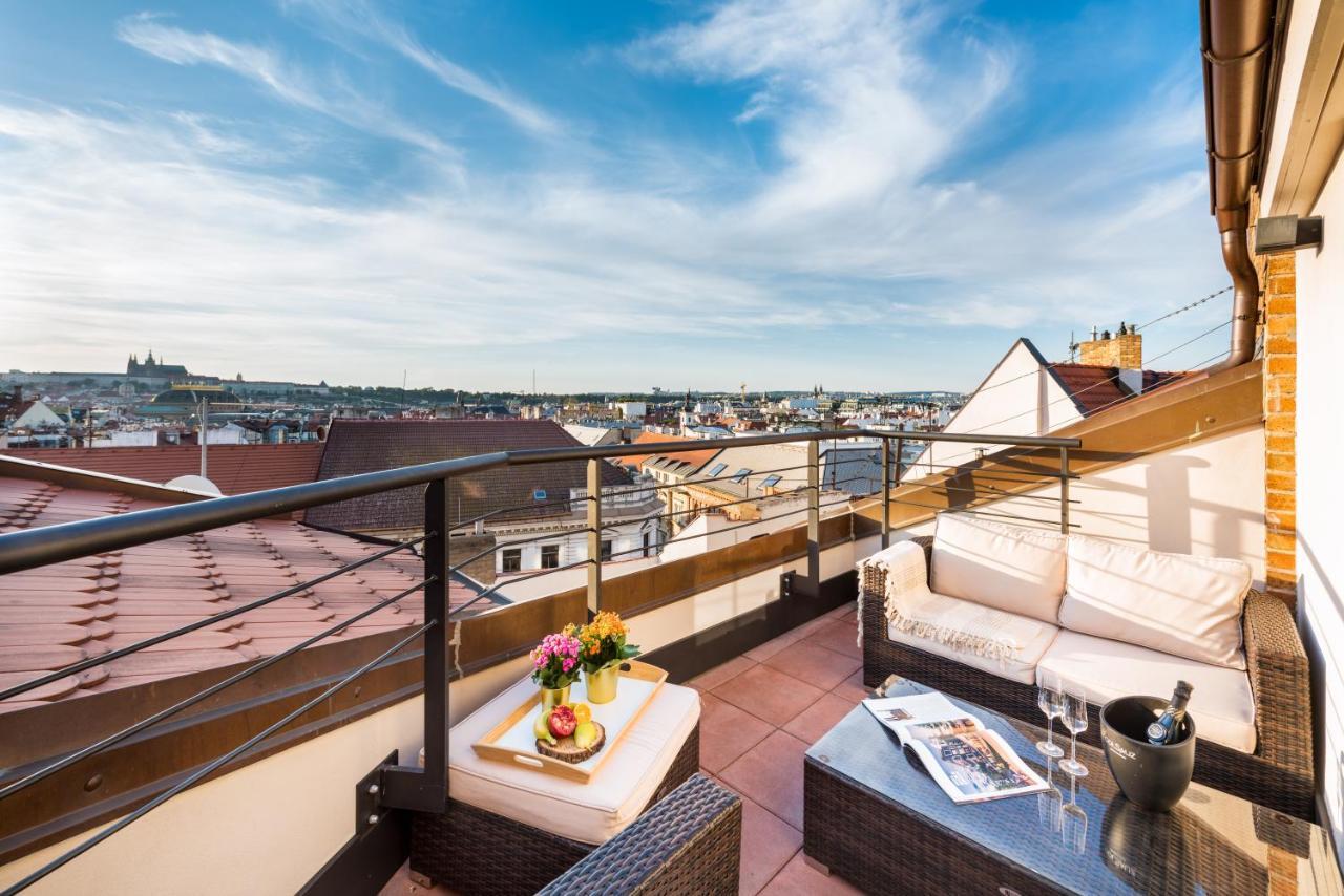 Mooo Downtown Aparthotel Praga Exterior foto